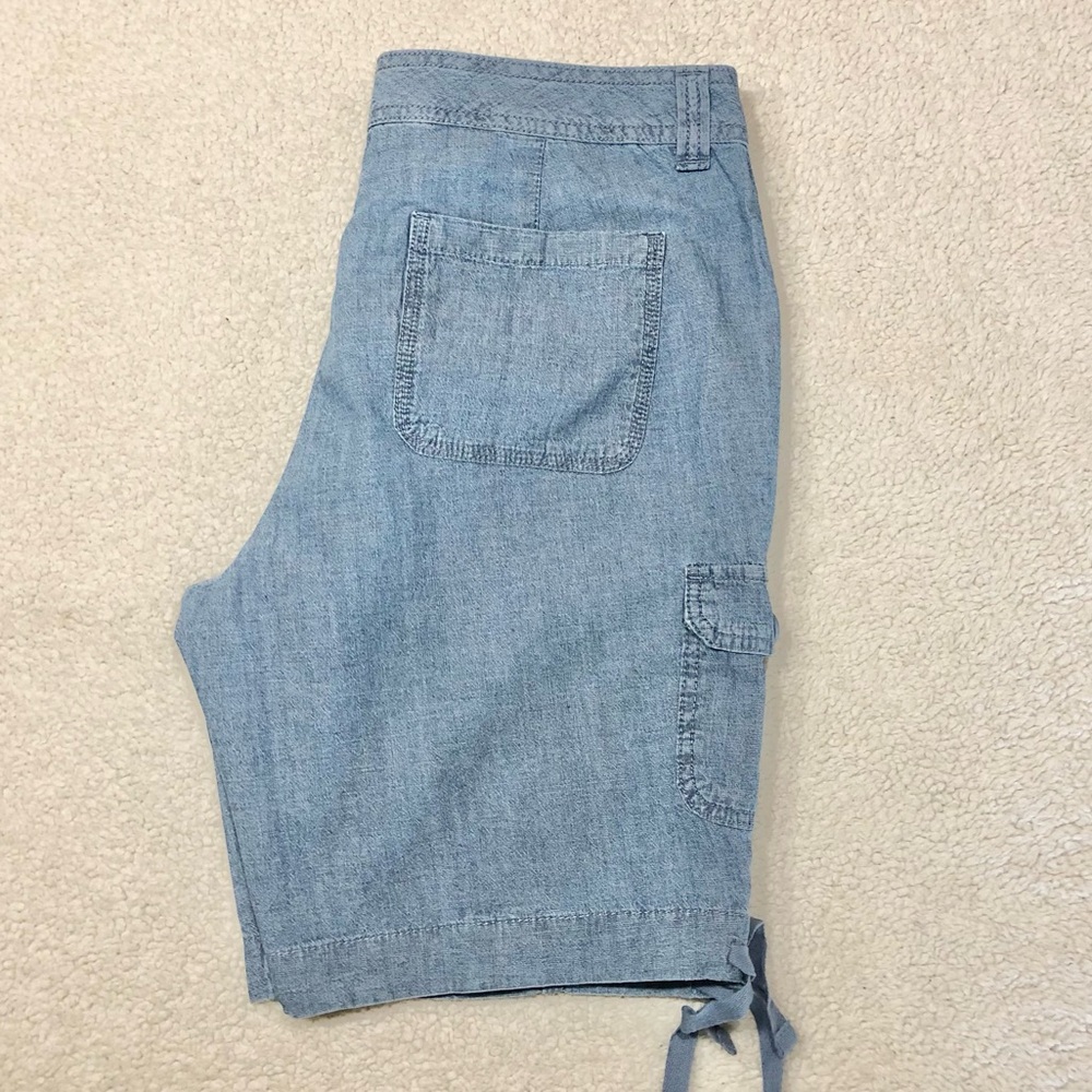 St. John's Bay Women's Cargo Bermuda Shorts - Picture 3 of 8